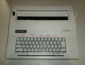 ~Smith Corona 235 DLE Portable Electric Typewriter w/ Cover ~Read details Works~