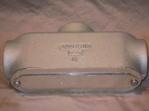 Appleton unilet tb49 1-1/4&#034; conduit body - complete with gasket and cover for sale