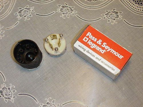 Pass &amp; Seymour PSL615-P Turnlok Plug 15A 250V 2 Pole 3 Wire NEW IN BOX!