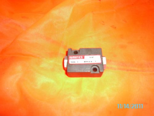 Numatics shuttle valve #0a22-1  used  1026 for sale