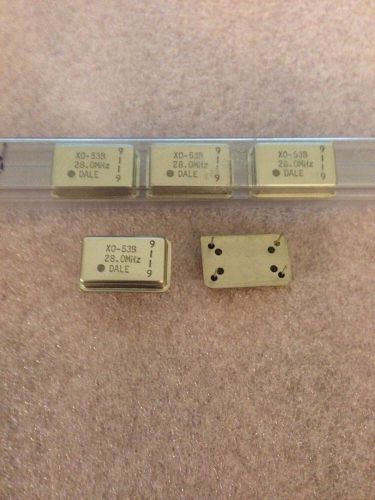 5 Pieces 28.000 Mhz Full Size Can DALE Crystal Oscillators New Leftovers