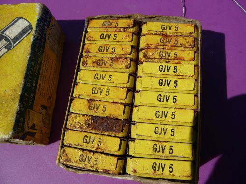 electronic fuses 100 pieces 5 amp pigtailed 3AG US made old stock
