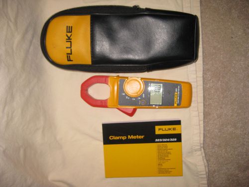 Fluke 323 True-RMS Clamp Meter