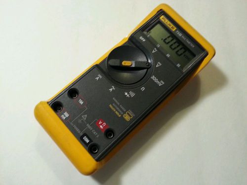 Fluke 73 III Multimeter Multi Meter Auto Manual Range Touch Hold OHM Voltmeter