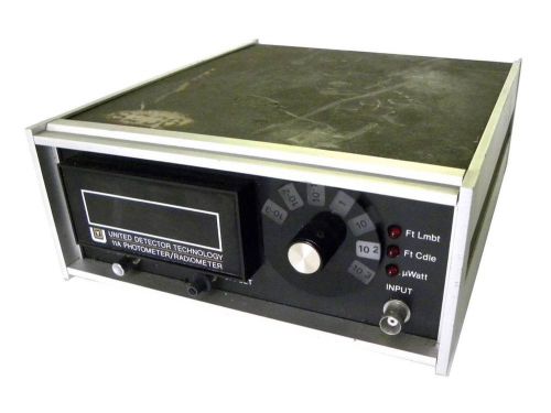 UNITED DETECTOR TECHNOLOGY PHOTOMETER / RADIOMETER MODEL 11A - SOLD AS IS