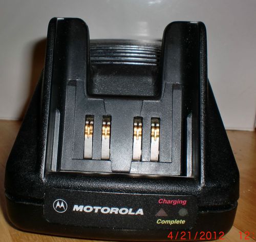 LOT if 6 Motorola Charger AA16740  NTN7209A  MT/MTS/MTX  Battery Charger SALE