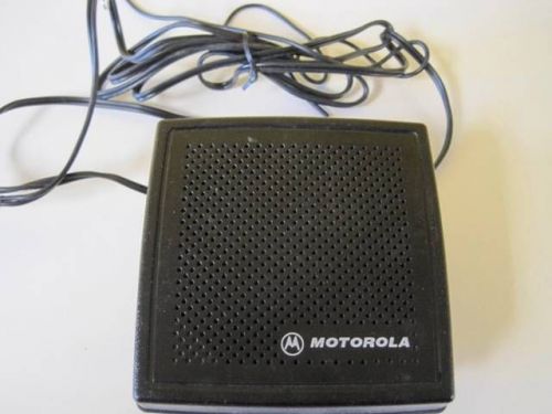 Motorola HSN4018B 13W External Mobile Speaker w/2-Pin Molex Connecter Used White