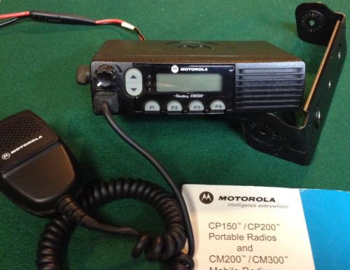 Motorola CM300 VHF Radio  146-174 MHz  Excellent Condition