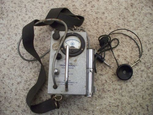 Vintage 1950&#039;s Geiger Counter