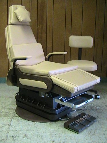 REFURBISHED BOYD PODIATRY CHAIR WITH STOOL