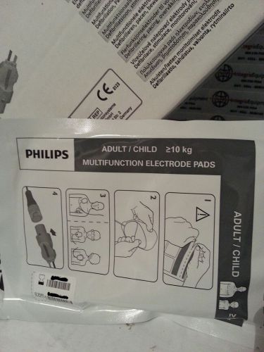 Philips M3501A Adult Pads (AAMI) - Barrel-style Connector (Box of 10) Brand New