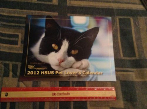 2012 HSUS PET LOVER&#039;s WALL CALENDAR The Humane Society Cats / Dogs each Month