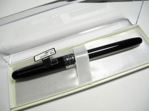 black Platinum Plaisir 0.3mm fountain pen with box free 2 cartridges(Japan)
