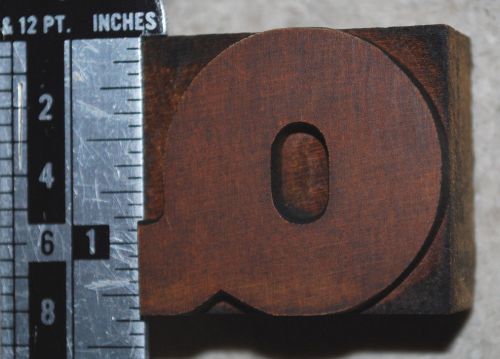 Vintage / Antique Letterpress Wood Printer's Type "Q". 8 line, 1 5/16" tall