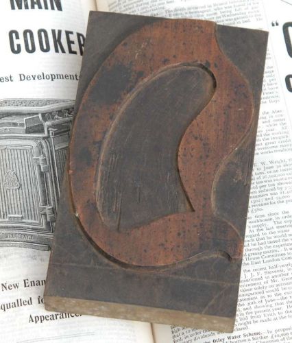 HUGE &#034;O&#034; blackletter 7.09&#034; handcarved woodtype printing block letterpress print