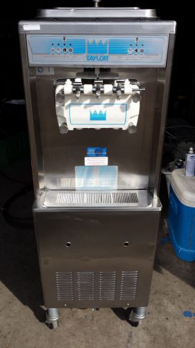 2010 Taylor 336 Soft Serve Frozen Yogurt Ice Cream Machine Three Phase Water