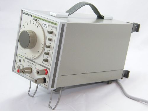 LEADER LAG-120B Audio Frequency / AF  Signal Generator. OUTSTANDING CONDITION!