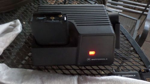 Motorola NTN4734A Battery Smart Charger for the Astro Saber &amp; Saber batteries