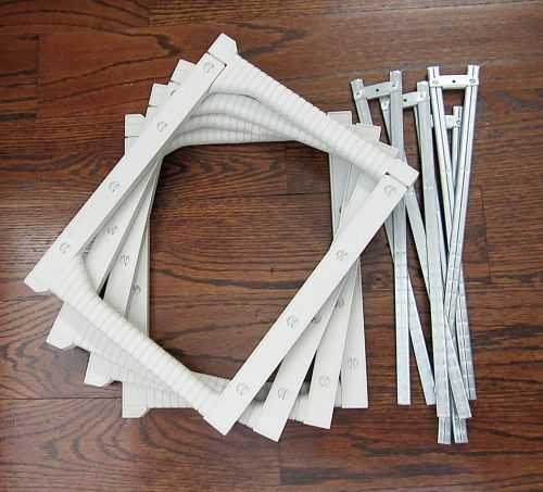 Pendaflex® Letter/Legal Plastic Snap-Together Hanging Folder Frame (3 Hangers)