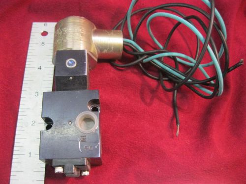 Versa cgs-4232-nb3-xx-a120 voe53z0004tccm 120v 1/4&#034; manifold valve for sale