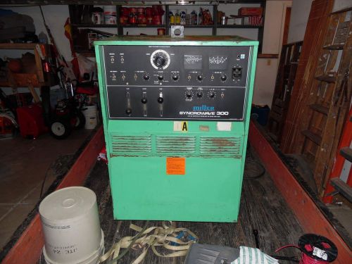 MILLER TIG WELDER SYNCROWAVE 300 220/480 VAC SINGLE PHASE with pulse