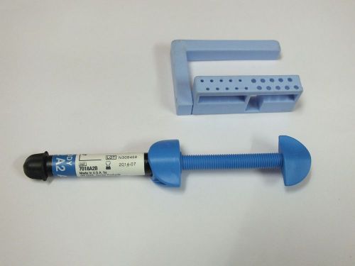 3M ESPE Z350 A2 Syringe Body Shade 4gm Expiry 2015-07 + Bur Stand free