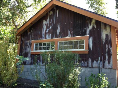 RECLAIMED METAL ROOFING CORRUGATED PANELS MIX.