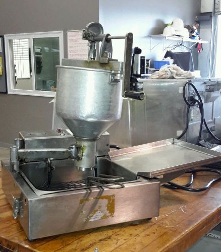 Used Giles Hol &#039;N One Commercial Donut Maker Model R