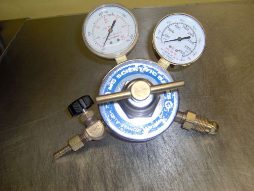 Mg / scientific gases regulator - 400 kpa - 28000 kpa for sale