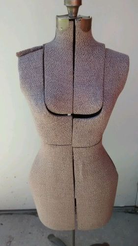 VINTAGE ADJUSTABLE DRESS FORM