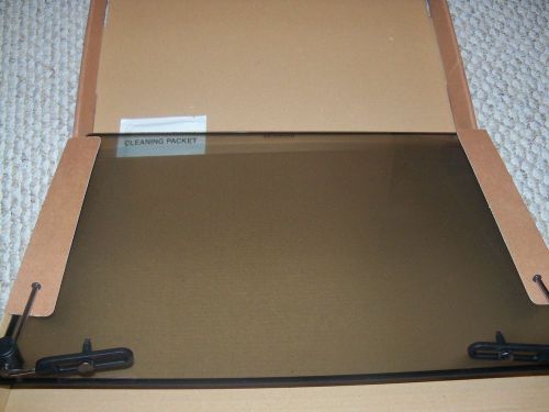 Humanscale flat panel glare filter for 17 inch monitor mod fp17 **new for sale