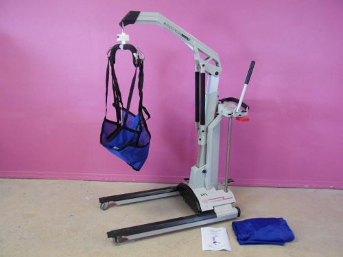 WY&#039;East Totalift MPL Hydraulic Foot Pump Mobile Patient Transfer Lift &amp; 2 Slings