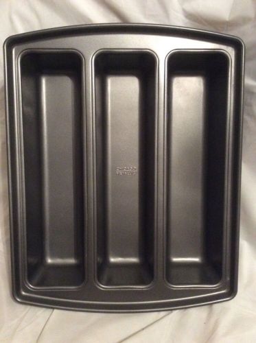 Chicago Metallic 3 Loaf Bread Pan