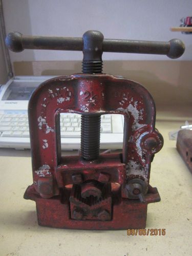 Ridge Tool Company Bench Mount Pipe Vise Marked  2 1/2 with Metal Mounting Arm.