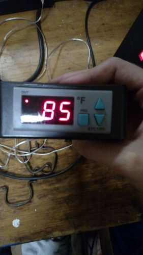 SDC Benchtop Temperature Controller;°F; K-Type