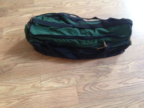 IRON DUCK, EMS/MEDICAL EMERGENCY DUFFLE BAG, GREEN/BLACK, USED 34016E