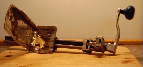 Edlund #2 Old Reliable Commercial Manual Can Opener With Base (FF)