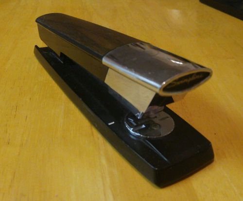 Vintage Mid-Century Modern Faux Wood Grain Swingline Stapler # 333