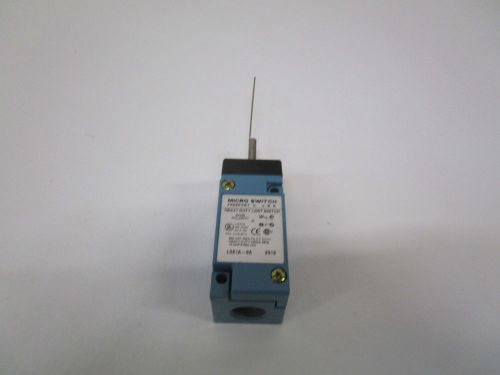 MICROSWITCH LIMIT SWITCH LSK1A-8A *NEW OUT OF BOX*