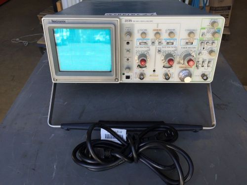 TEKTRONIX   Oscilloscope    model 2235-100 MHz