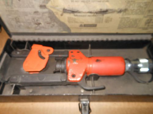 Thomas and Betts Hydraulic cable cutter # 367  used