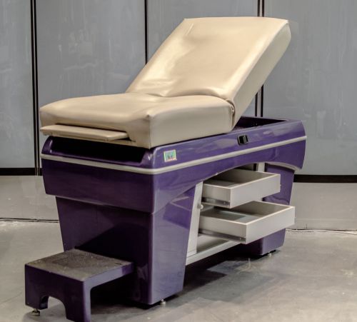 Modern &#034; HNT Medical &#034; PURPLE! Medical Exam Table Bed Pediatric / Doctor / Tatoo