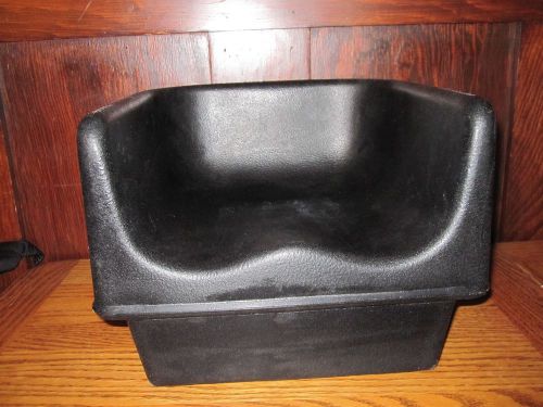 Plastic Cambro 100BC Single Height Restaurant Toddler&#039;s Safety &#034;Booster Seat&#034;