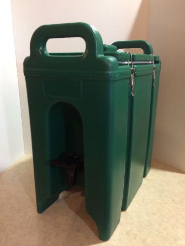 Cambro 250LCD Camtainer 2.5 Gallon Green Insulated Beverage Dispenser