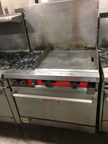 Used Vulcan 36&#034; Range with 2 Burners, 24&#034; Flat Top Griddle, and Standard Oven