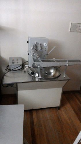 Hilliard hand coater chocolate tempering machine and enrober for sale