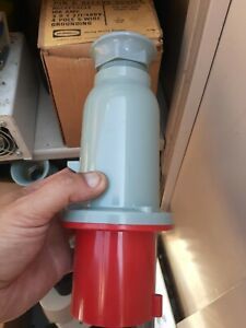 Hubble Pin &amp; Sleeve 60amp 560-P7