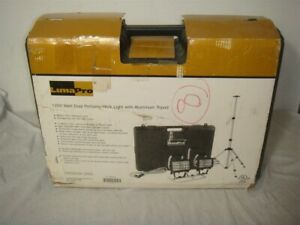 LUMA PRO HALOGEN 1200W PORTABLE WORKLIGHT WITH TRIPOD