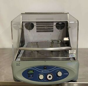 Barnstead/Lab-Line MaxQ Orbital Incubator Shaker SHKA4000