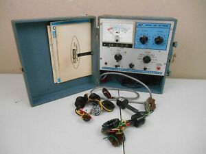 Vintage B&amp;K Model 465 CRT Tube Tester